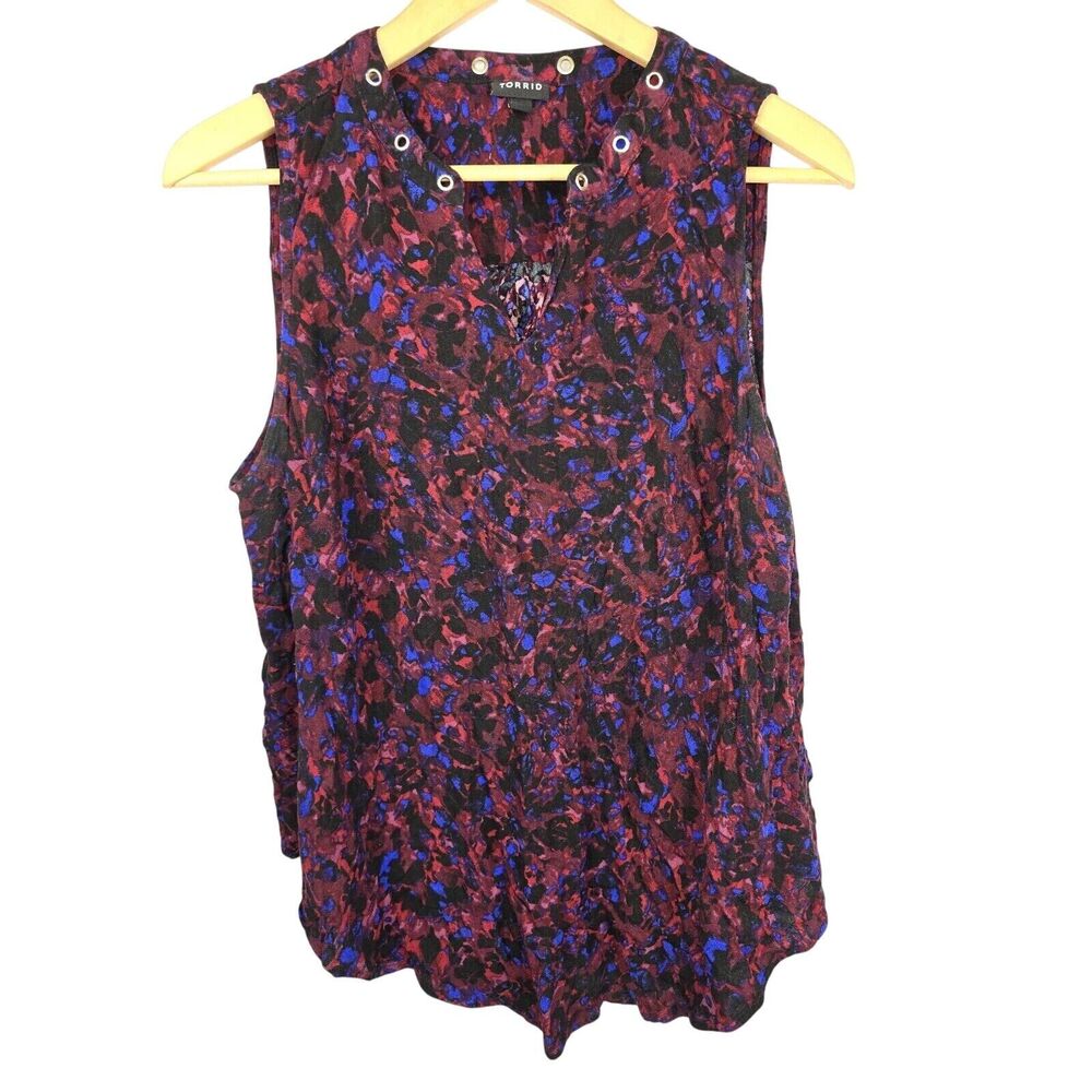 Torrid Women's Sleeveless Blouse Size 1 Multicolor Floral Plus Size Top Casual